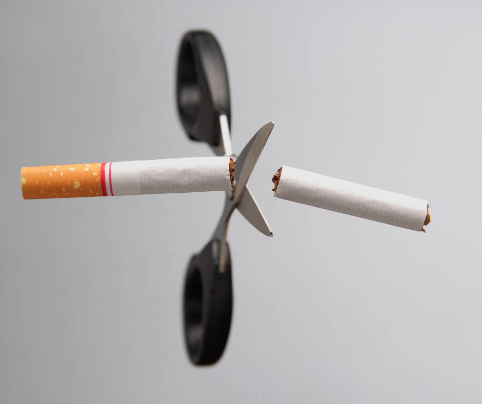 Segundo dados da OMS, sete milhões de pessoas morrem anualmente pelo tabagismo; destas, 900 mil são vítimas de fumo passivo.